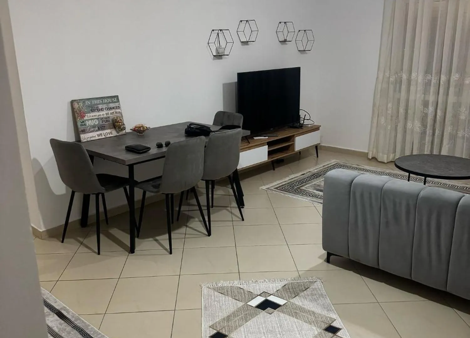 Heart Of Vlora Apartment
