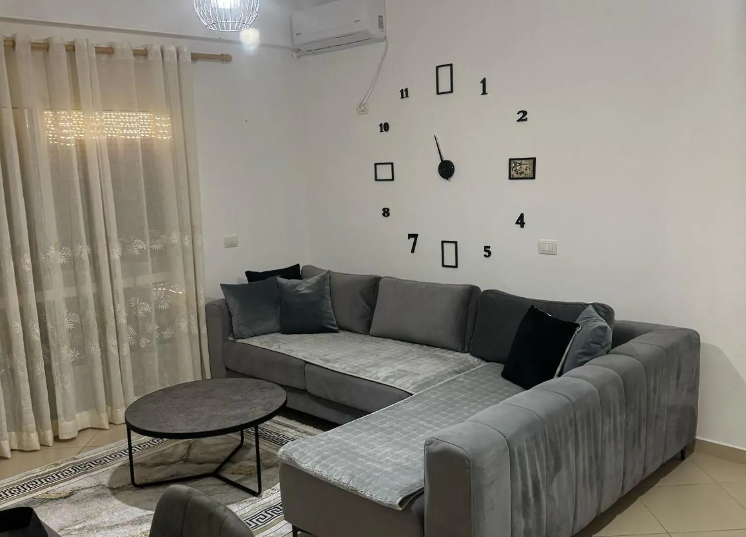 Heart Of Vlora Apartment